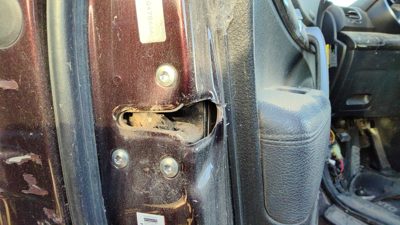 2011-2015 Kia Sorento Driver Left Front Door Latch With Rods/Cables Oem