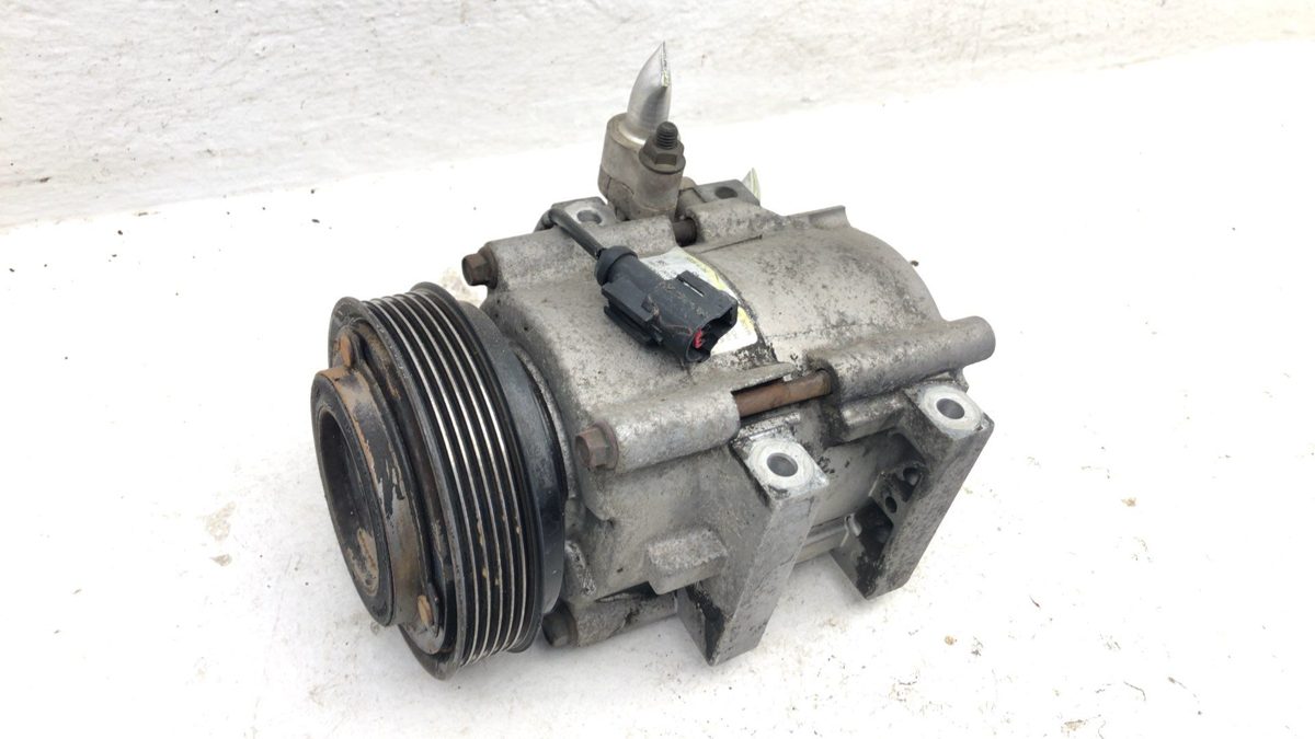 2005-2006 Mazda Tribute Ac Compressor Air Conditioner Pump Assembly Oem 2.3L
