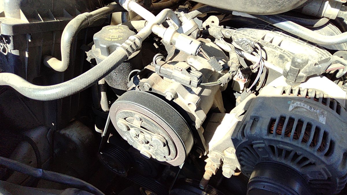 2002-2005 Jeep Liberty Ac Compressor Air Conditioner Pump Assembly Oem 3.7L