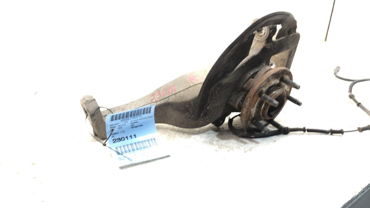 02-05 Mountaineer Passenger Right Front Spindle Steering Knuckle With Wheel Hub