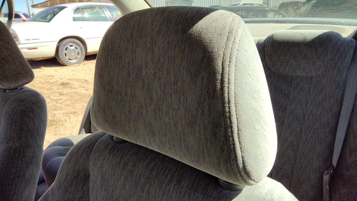 1997-2001 Chevy Malibu Pair Of Headrests Oem Left Right Set Front Seat Lh