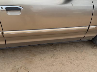 98-05 Grand Marquis Passenger Right Front Moulding From Door Trim Strip Arizona
