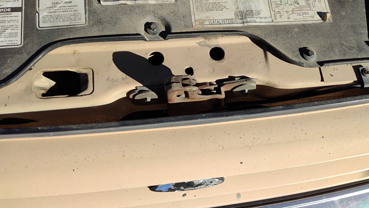 1984-1987 Ford Tempo Hood Latch Assembly With Bracket Oem E73z16138a