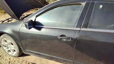 2010 Ford Fusion Front Door