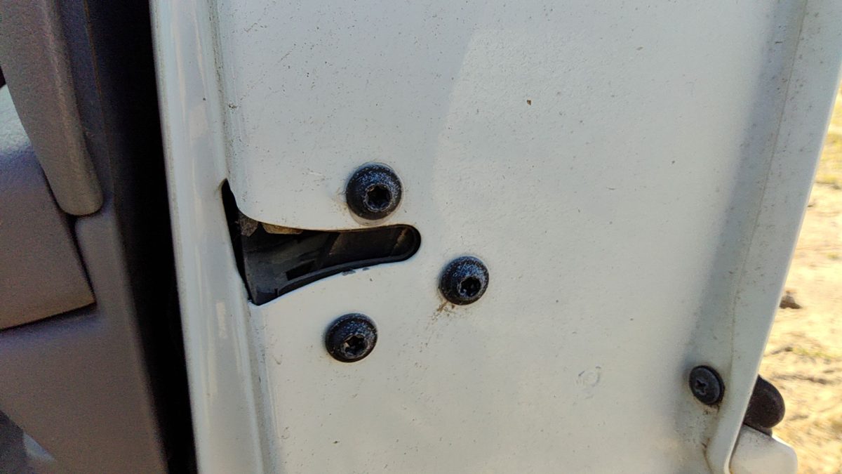 1994 Pontiac Bonneville Passenger Right Front Door Latch With Rods/Cables Oem