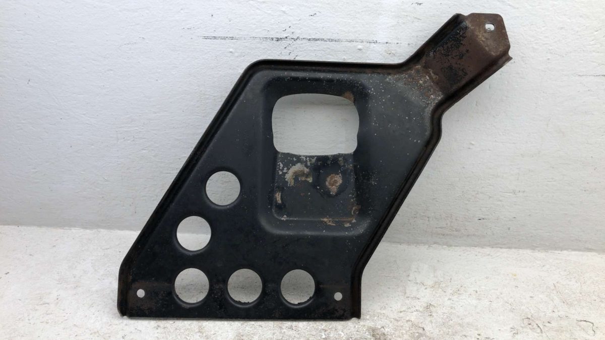 1993-1998 Jeep Grand Cherokee Transfer Case Skid Plate Lower Shield Oem