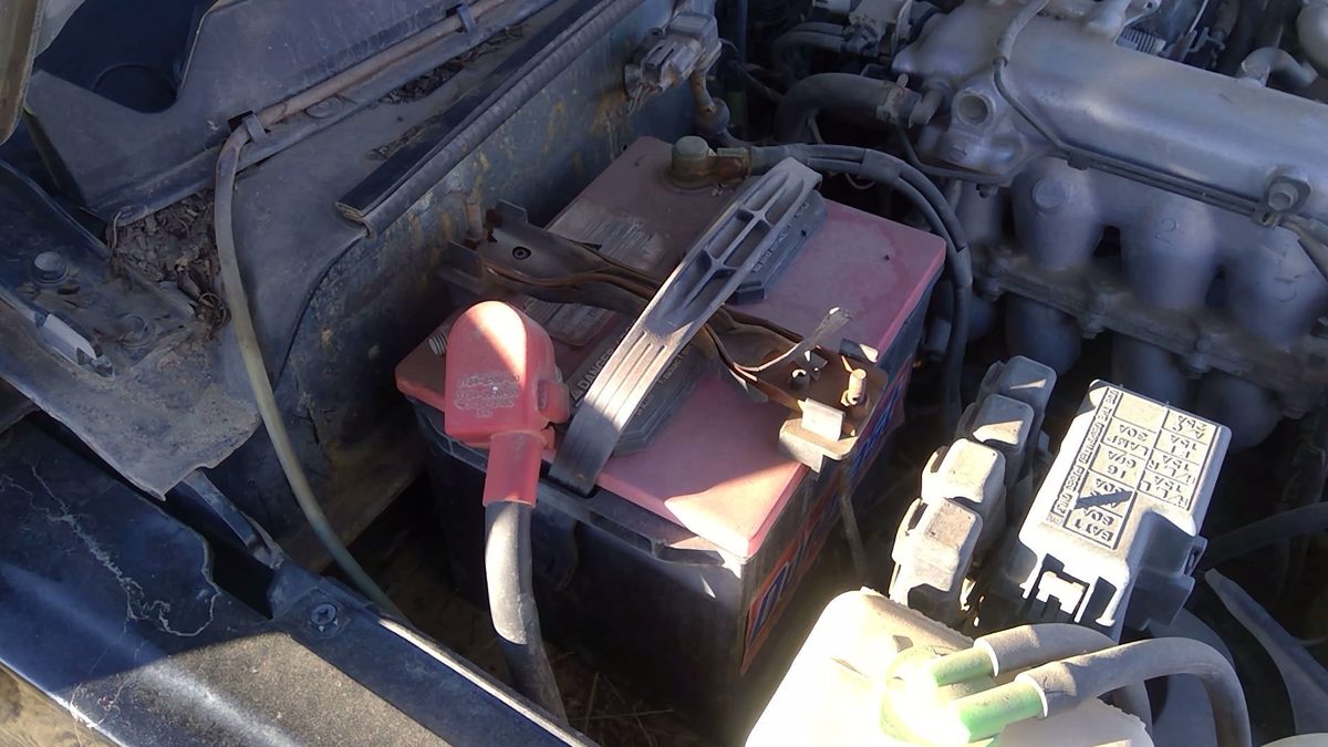 1996 Geo Tracker Complete Battery Box Mount Tray With Hold Down Oem 1.6l