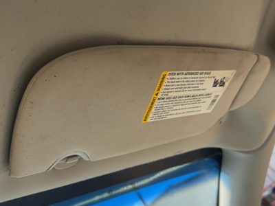 06-07 Monte Carlo Passenger Right Sun Visor Oem Illumination Top Lamp Gray 832