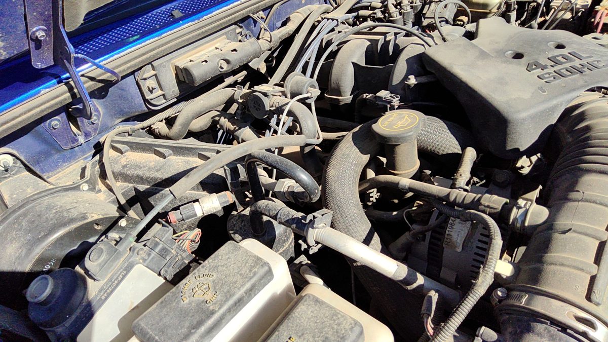 2005 Ford Ranger Valve Cover