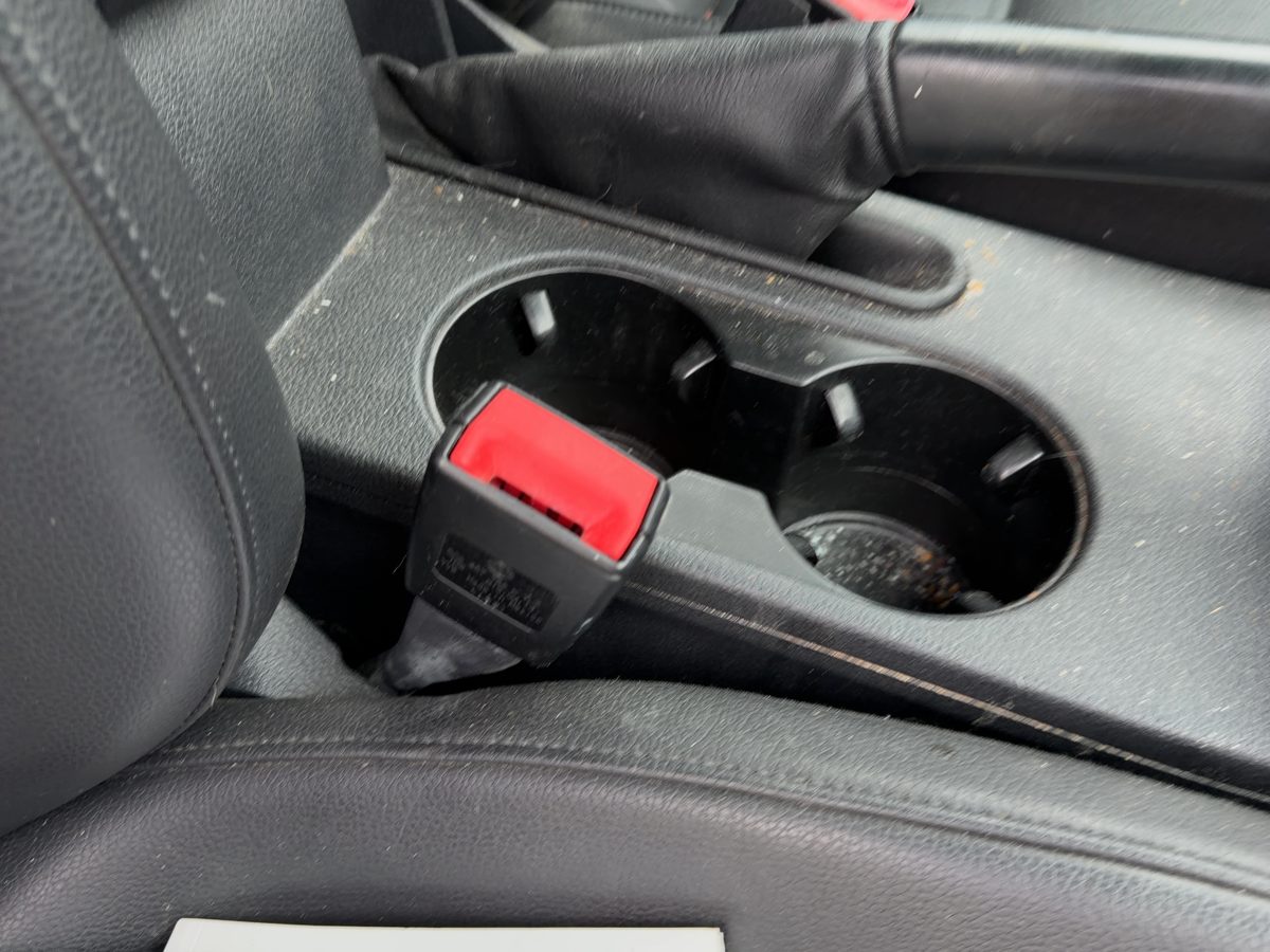 2011-2017 Vw Jetta Passenger Right Front Seat Belt Buckle Receiver Oem Black
