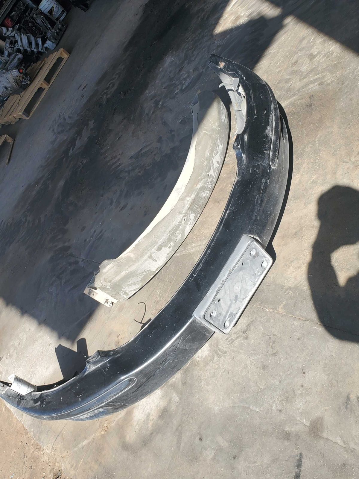 1997 Lincoln Navigator Front Bumper Assy.