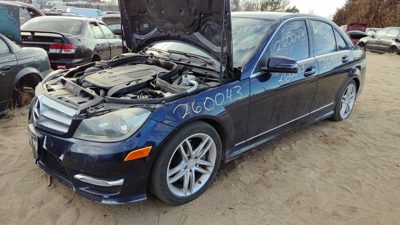 2013 Mercedes C-class Engine Assembly/motor