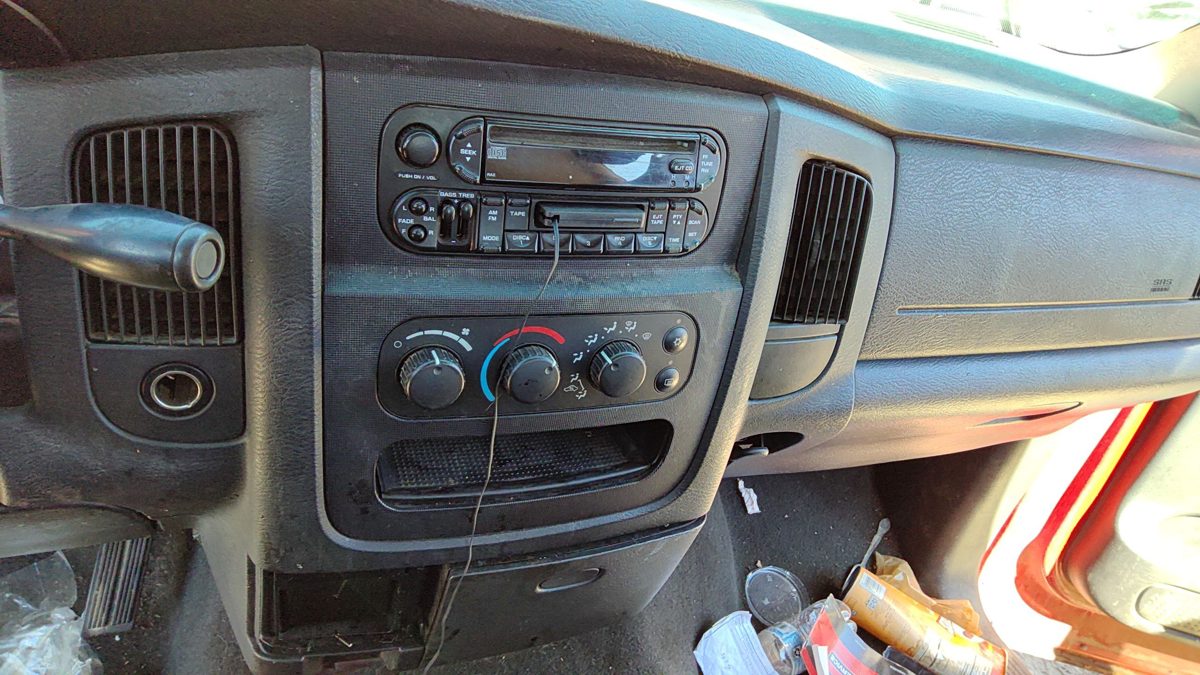 2004 2005 Dodge Ram 1500 Trim Bezel Around Radio Surround Dash Panel Oem Black