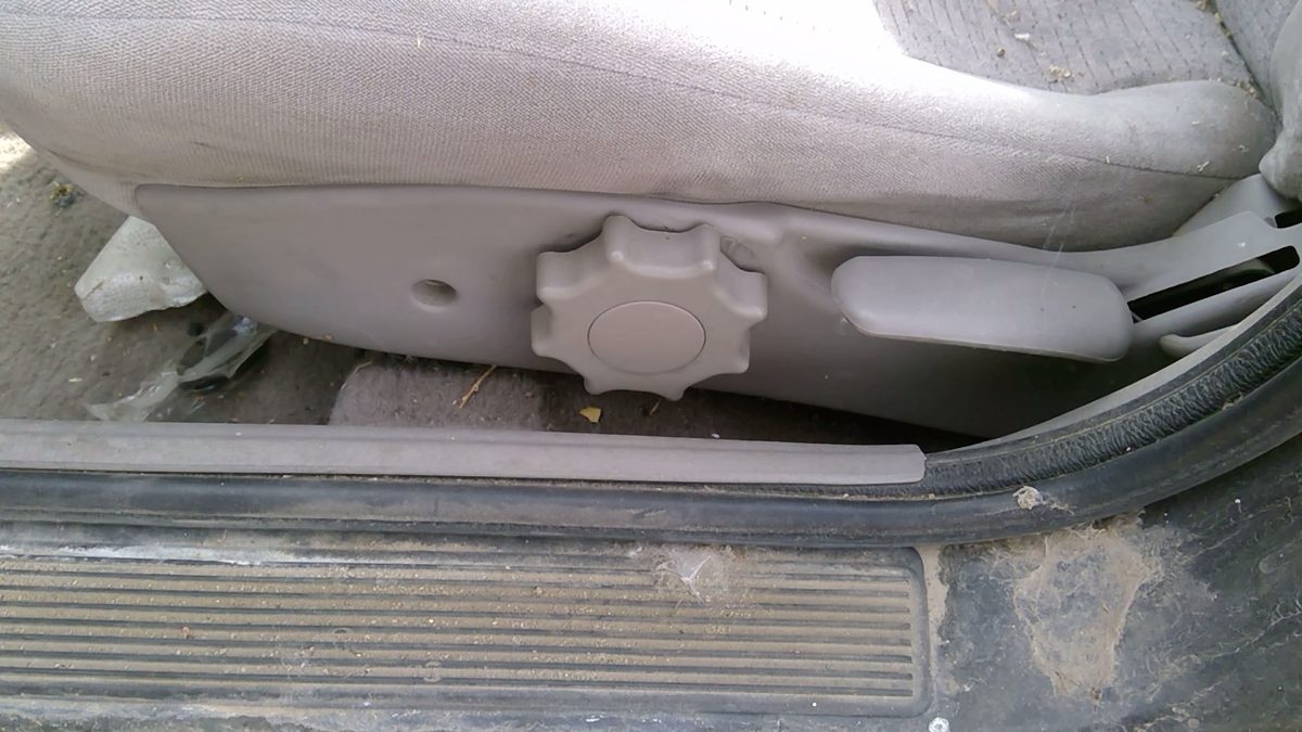 1998 Saturn Sw2 Driver Left Side Seat Trim Panel Oem Gray