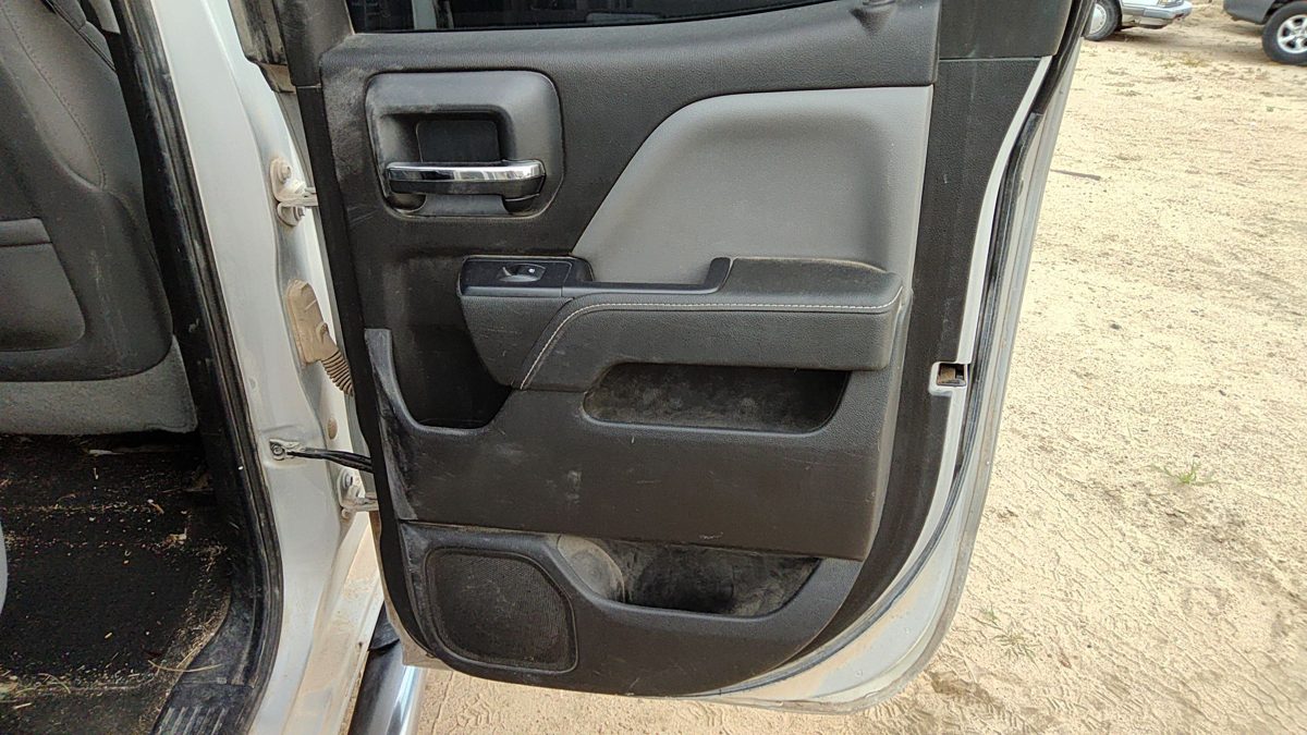 14 15 Silverado 1500 Passenger Right Rear Door Trim Panel With Switches Back H2r