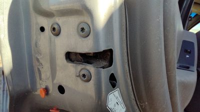 1999-2003 Jeep Grand Cherokee Driver Left Rear Door Latch With Rods/Cables Back