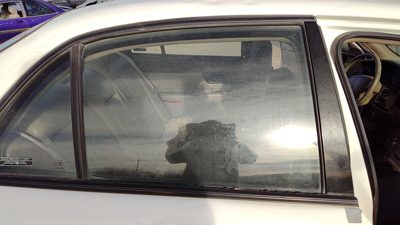 1997-2004 Buick Regal Passenger Right Rear Side Window Door Glass Oem Back