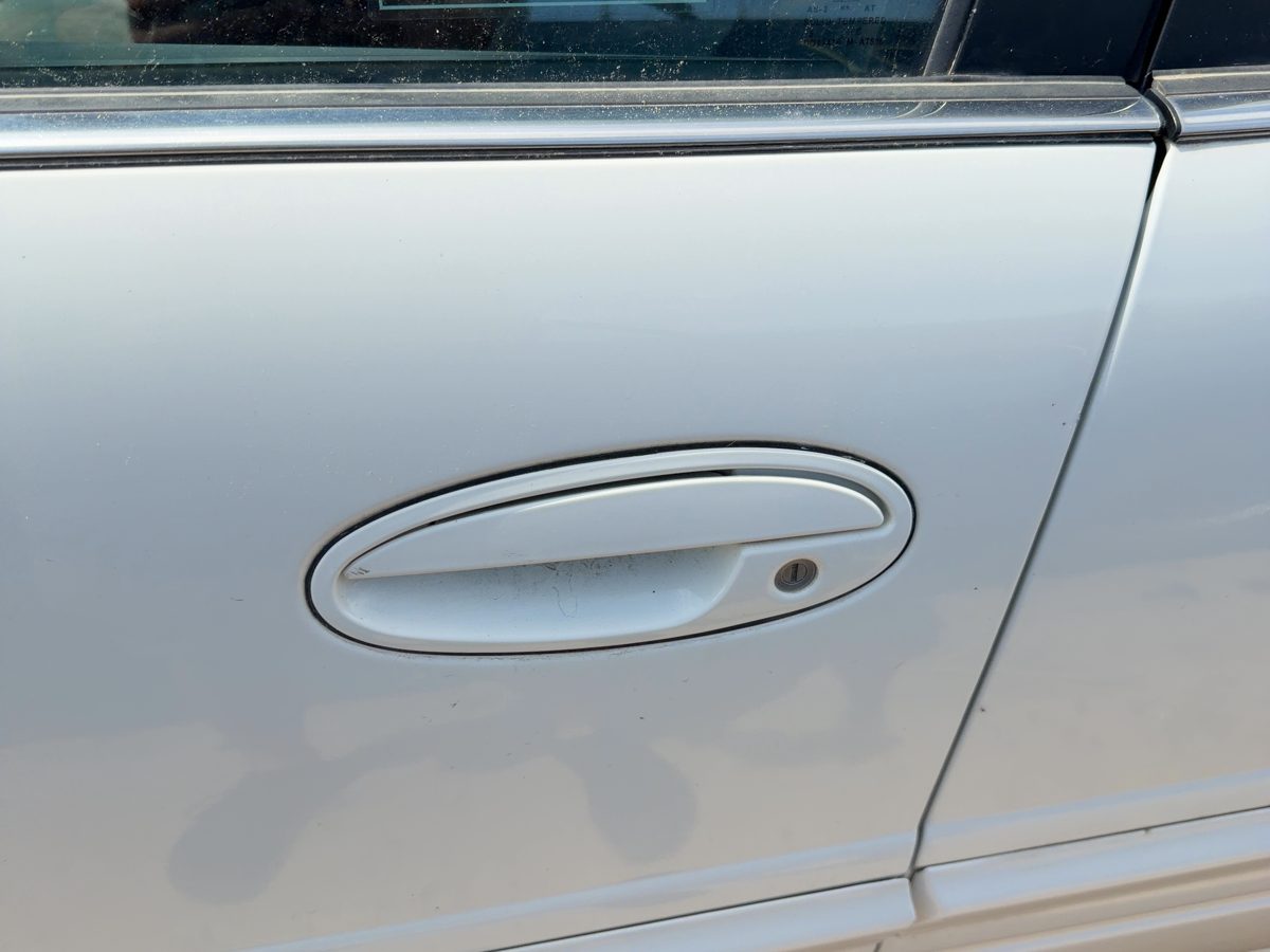2000-2005 Buick Lesabre Driver Left Front Outside Door Handle Oem White 40U