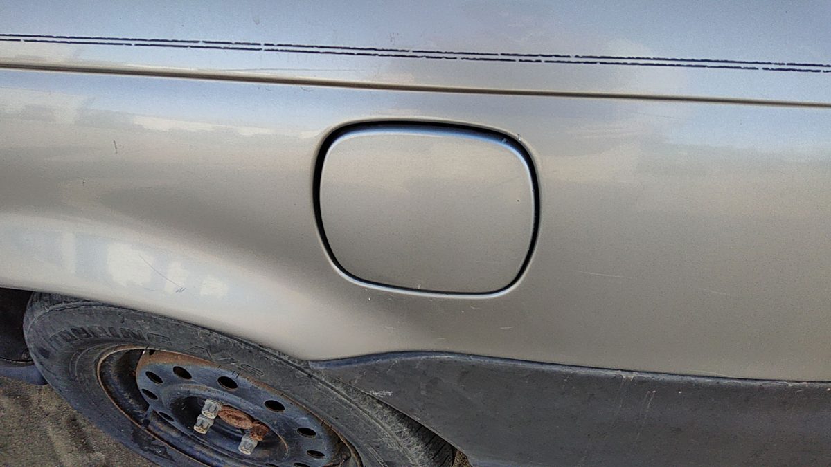 1996-2000 Saturn Sl1 Fuel Tank Door With Hinge Gas Lid Oem Filler Sedan Silver