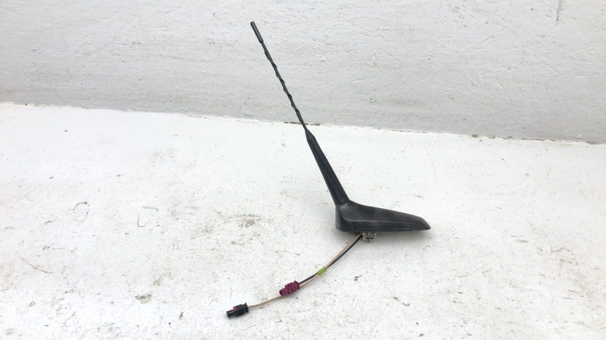 2012-2014 Chevy Sonic Radio Antenna Oem 13317581
