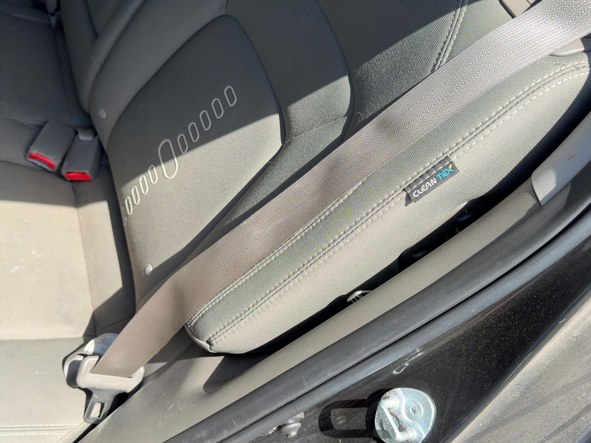 2013 Kia Sportage Complete Set Of Rear Seat Belts Oem Gray Gah