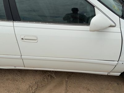 2000 Toyota Camry Front Door