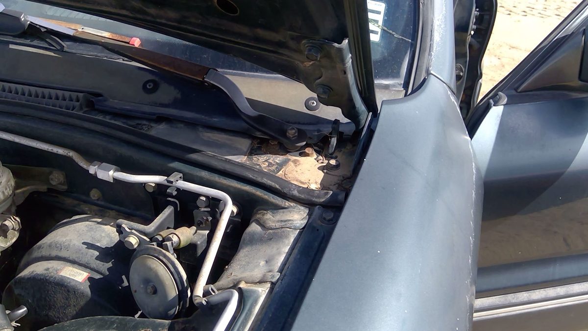 1989-1998 Mitsubishi Galant Vr-4 Driver Left Hood Hinge Assembly Oem Green