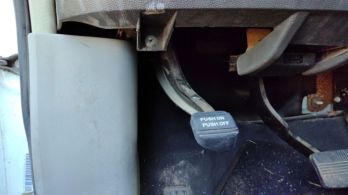 2004 Nissan Titan Parking Brake Pedal Assembly Oem Complete Emergency Unit