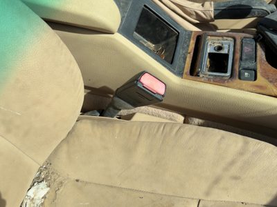 2001 BMW 530i Sedan Passenger Right Front Seat Belt Buckle Receiver 72118257798