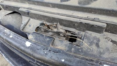 1995-1997 S10 Blazer Hood Latch Assembly With Bracket Oem