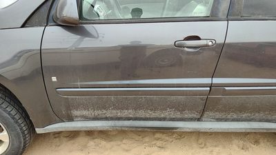 2007 Chevy Equinox Front Door