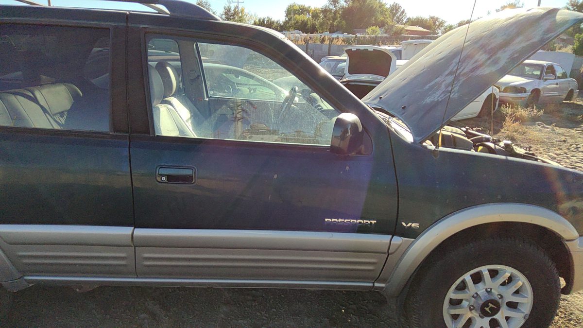 2000 Honda Passport Front Door