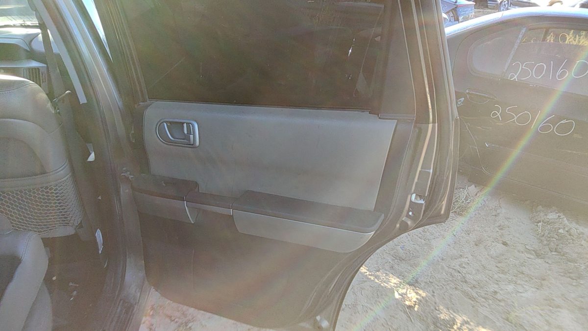 04 05 Endeavor Passenger Right Rear Door Trim Panel With Switches Back 02q Sand