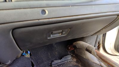 2000-2005 Ford Crown Vic Glove Box Assembly Complete Door With Latch Oem Black