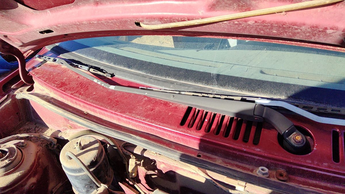1994-1997 Ford Aspire Passenger Right Windshield Wiper Arm Oem Blade Lever
