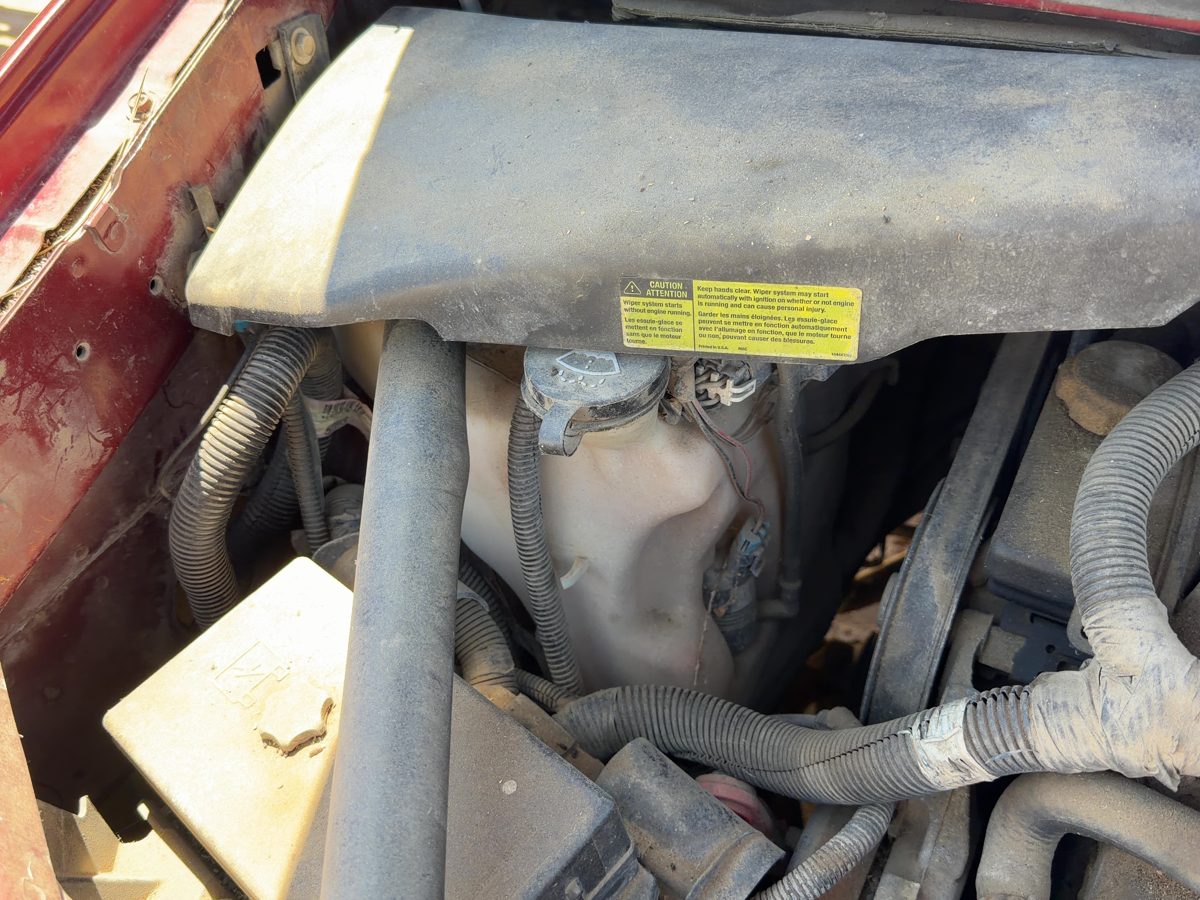 00-05 Chevy Venture Windshield Washer Fluid Reservoir With Pump Oem Wiper Tank