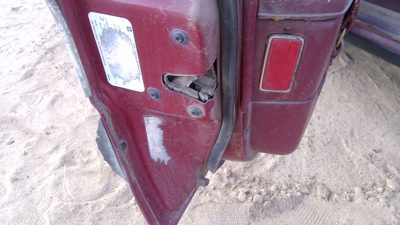 1990 Olds Eighty Eight Driver Left Front Door Latch With Rods/Cables Oem