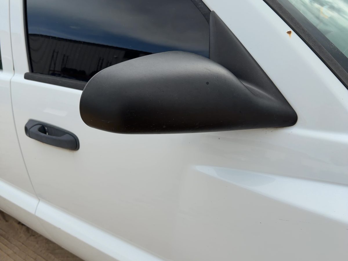 2005-2011 Dodge Dakota Passenger Right Manual Side Mirror Door Mounted Oem