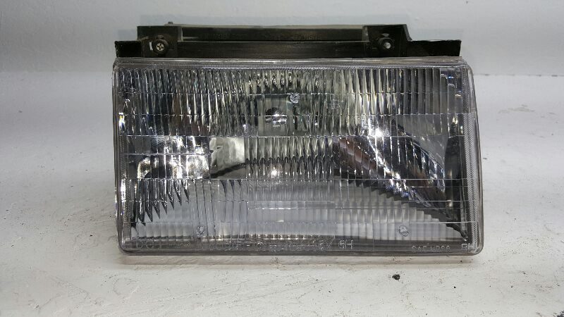 1990 Tempo Headlamp Assembly