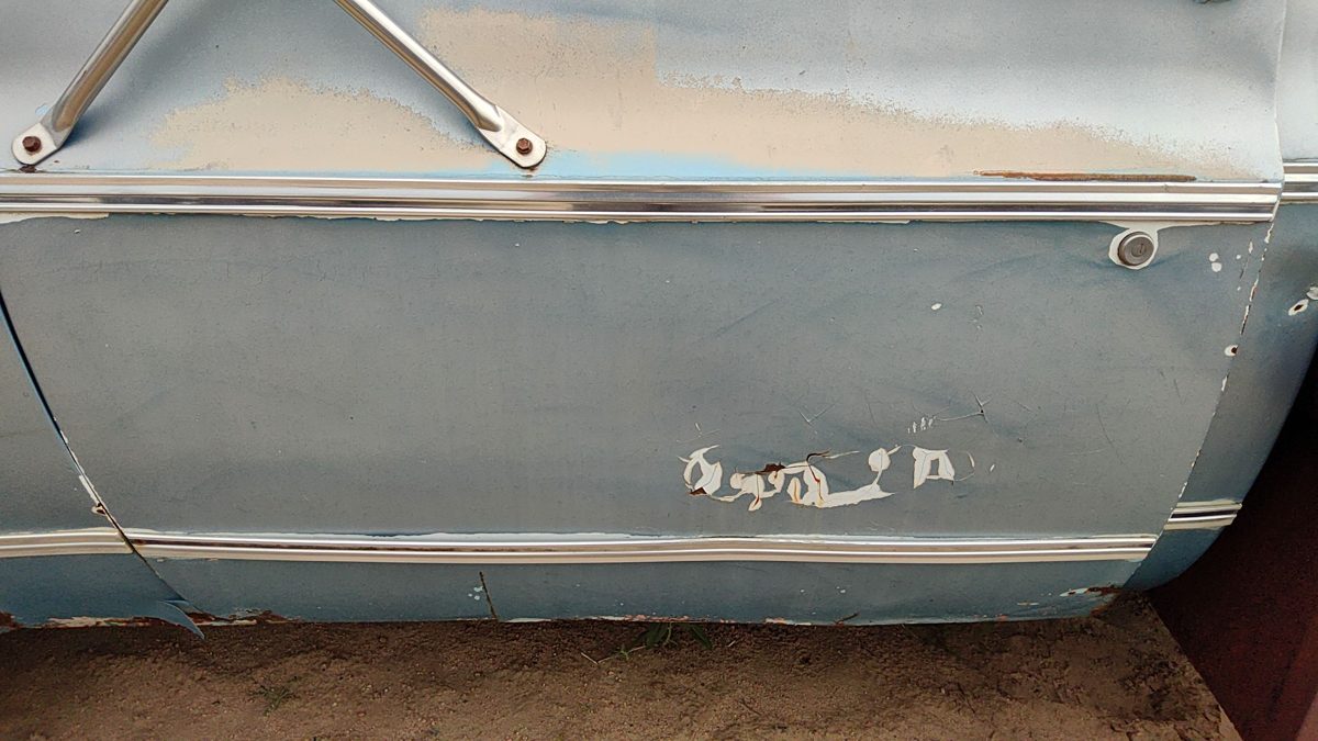 1973 Chevy Pickup 10 Front Door Moulding
