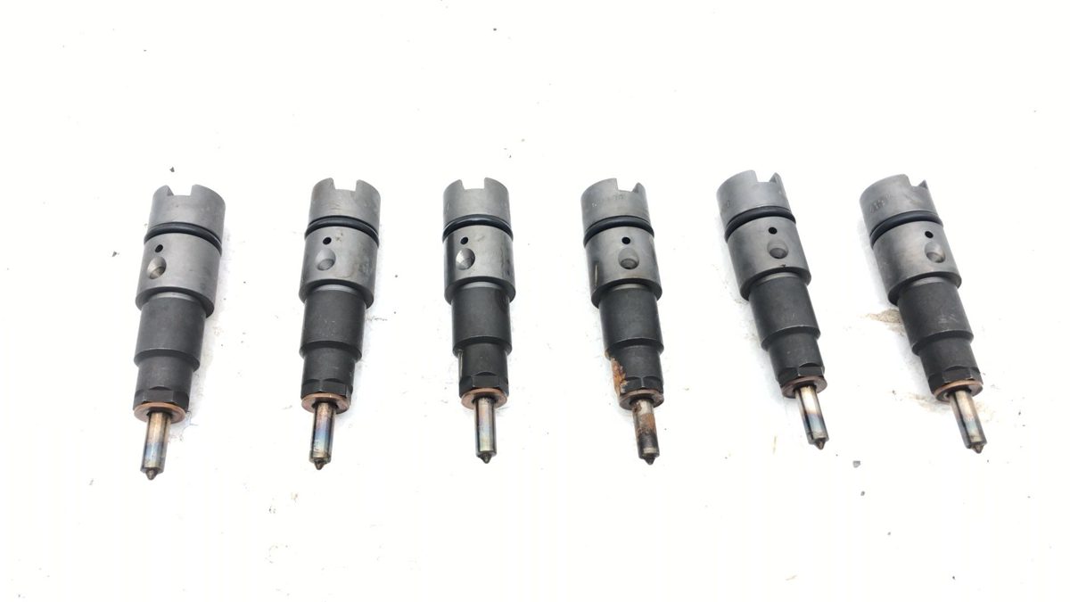 2003 Freightliner Bush Core Fuel Injector Set Oem 5.9L Cummins