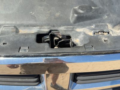 2004 Dodge Durango Hood Latch Assembly With Bracket Oem 55362294Ab