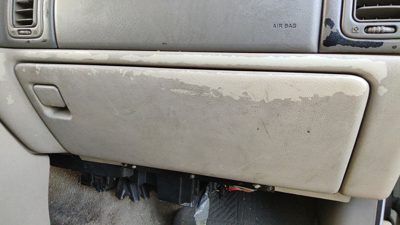 2001 Suburban 1500 Glove Box