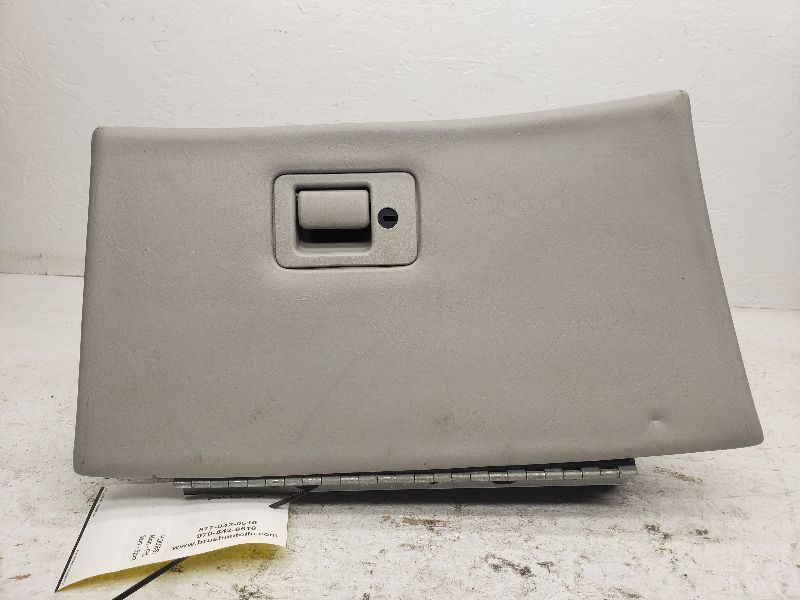 1997 Lincoln Mark Viii Glove Box Oem