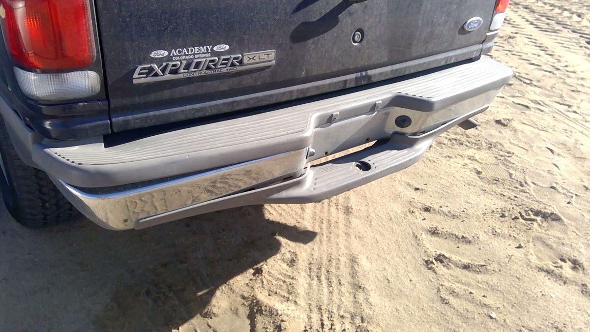 1995-1997 Ford Explorer Chrome Rear Bumper Assembly With Brackets Oem Xlt