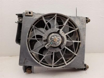 2003 Dodge Ram 2500 Radiator Fan Motor Fan Assembly With Condenser 05093760Aa