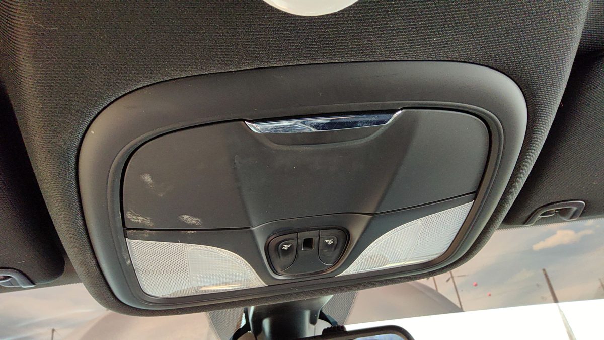 15-17 Chrysler 200 Center Overhead Console Dome Light Map Lamp Cubby Black X9