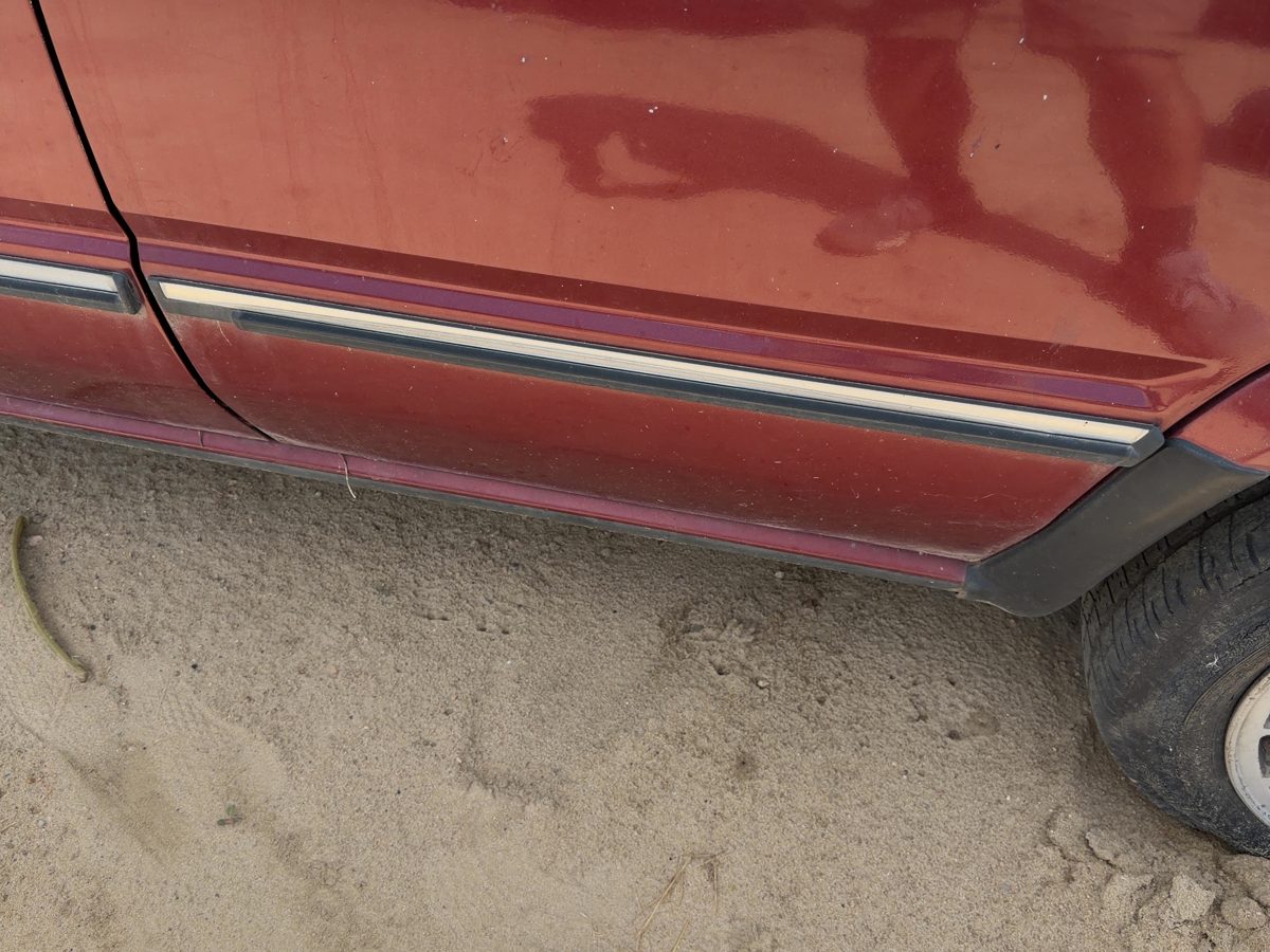 1987 Nissan Maxima Rear Door Moulding