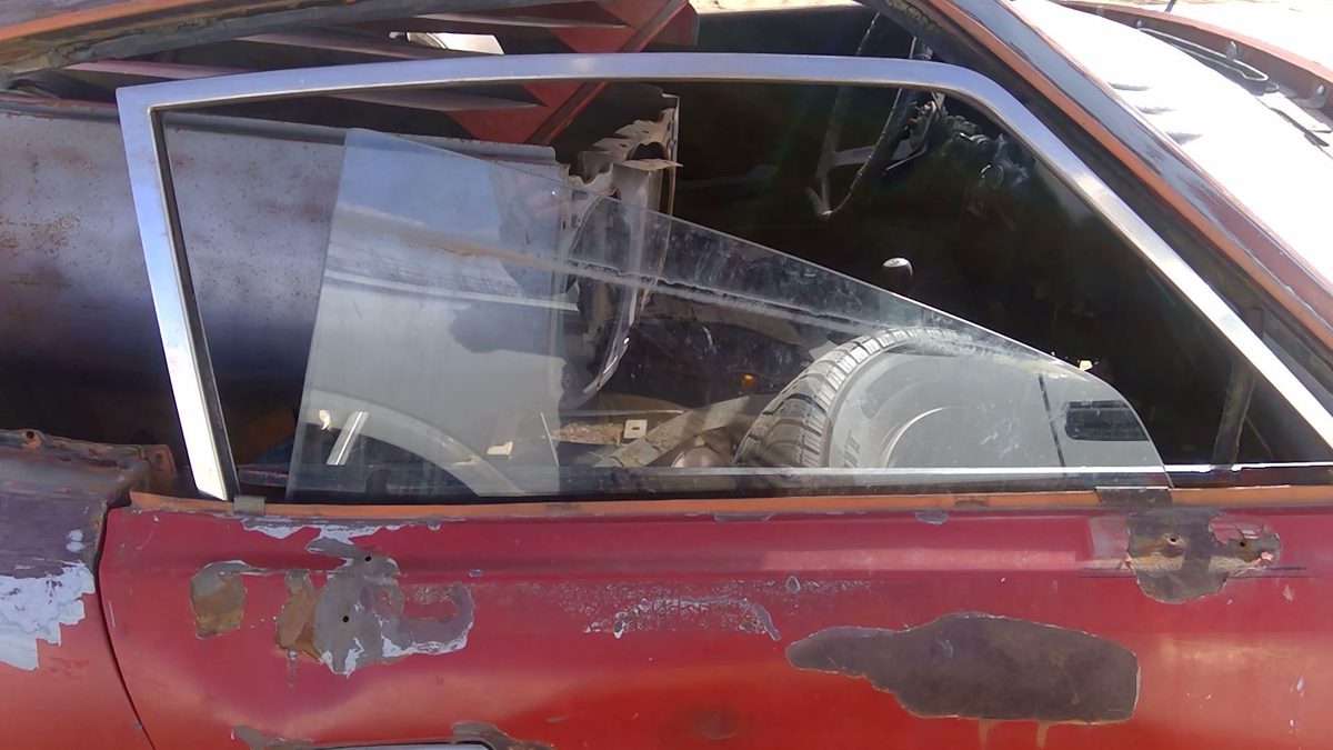 1970-1973 Nissan Datsun 240Z Passenger Right Side Window Door Glass Oem