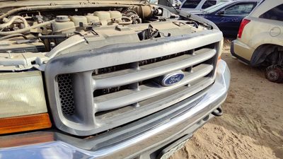 1999-2004 Ford F250 Super Duty Front Grille Assembly Oem Yc3Z8200Aaa